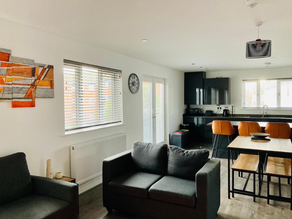 Spacious Newly Built Apartment Rhos On Sea, Colwyn Bay Exterior photo